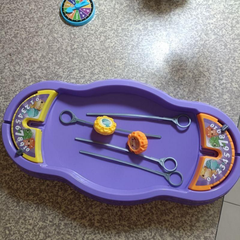 Dino Gyro Battle Spinning Toy Arena Set